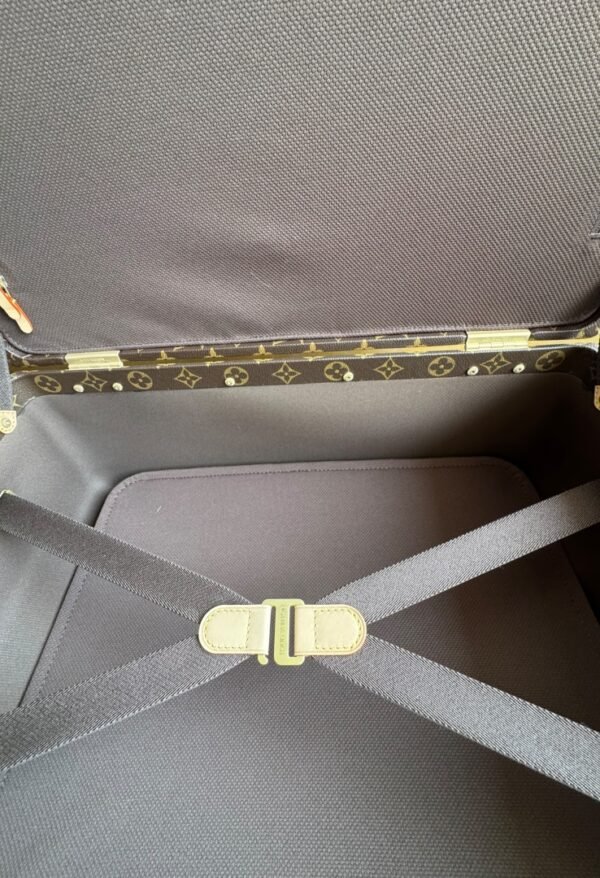 LOUIS VUITTON - ROLLING TRUNCK - Image 13